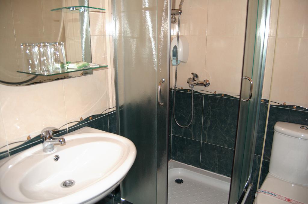 Guest House Prenociste Piccolina Sombor Exterior photo